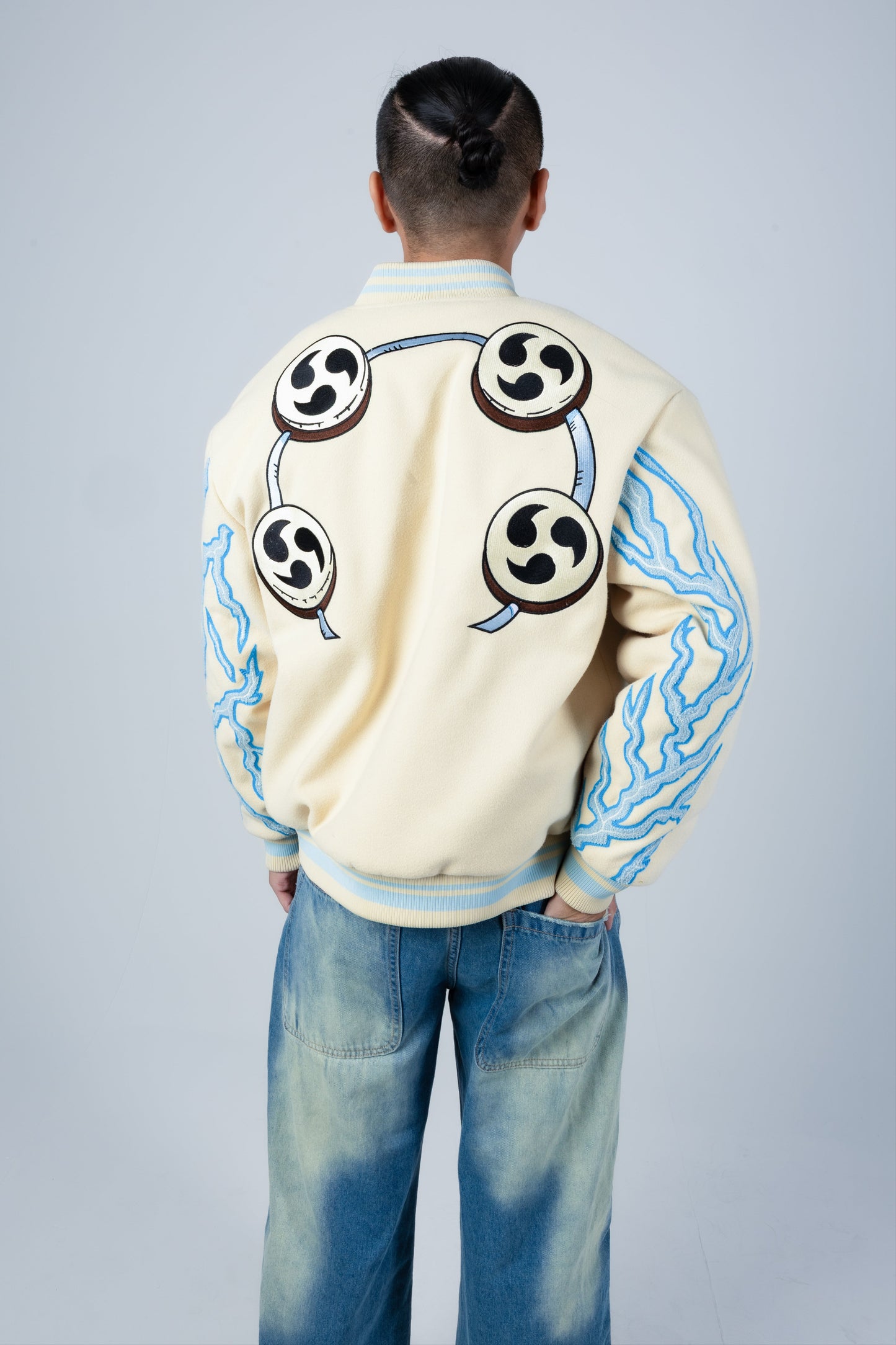 Lightning Varsity